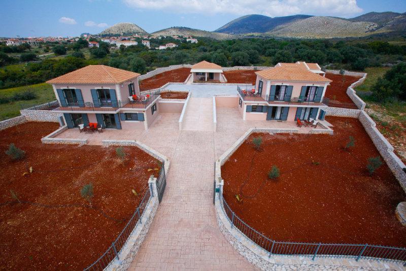 Korallis Villas Livathos  エクステリア 写真
